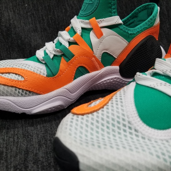 SOLD 🥰 Nike Huarache E.D.G.E. - Picture 2 of 8
